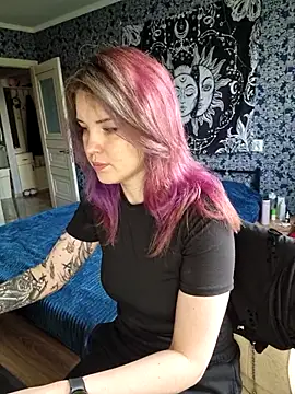 Snapshot of LazyTanukii chatting on 06.17.26 LazyTanukii online show from 06.17.26