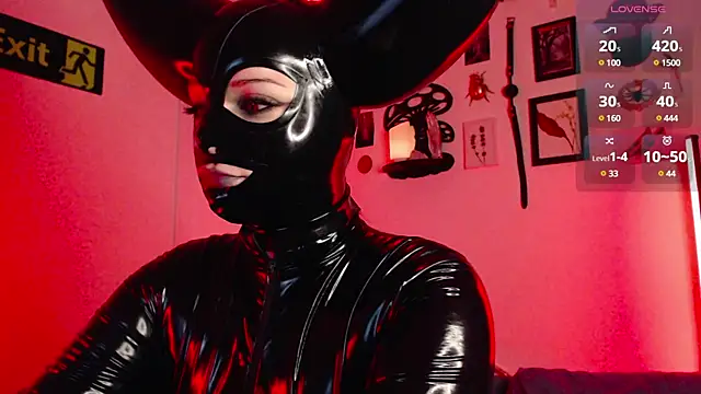 auroralatexprincess online show from 03.19.25