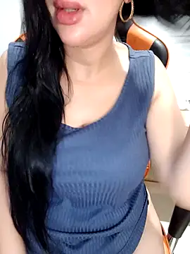 Snapshot of Queen_sousou chatting on 10.18.25 Queen sousou online show from 10.18.25