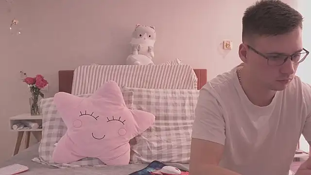 FluffyHat online show from 01.29.25