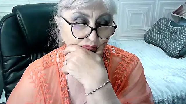 LolkaAlyss online show from 04.15.26