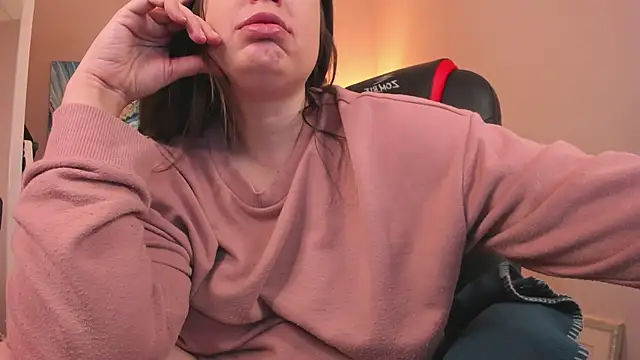 BattyMoll online show from 02.24.25