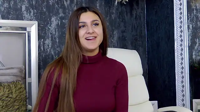 Snapshot of NicolePlay chatting on 01.17.25 NicolePlay online show from 01.17.25