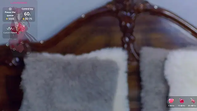 Snapshot of NicolePlay chatting on 03.18.25 NicolePlay online show from 03.18.25