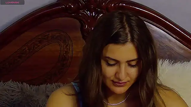 Snapshot of NicolePlay chatting on 11.06.25 NicolePlay online show from 11.06.25