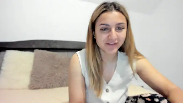 NicolePlay online show from 03.18.26