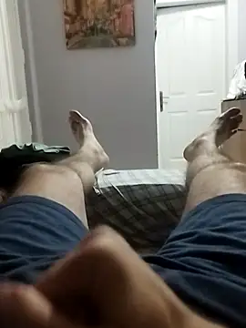 Snapshot of Aykut1990 chatting on 10.14.25 Aykut1990 online show from 10.14.25