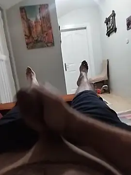 Snapshot of Aykut1990 chatting on 11.04.25 Aykut1990 online show from 11.04.25