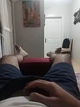 Snapshot of Aykut1990 chatting on 11.16.25 Aykut1990 online show from 11.16.25