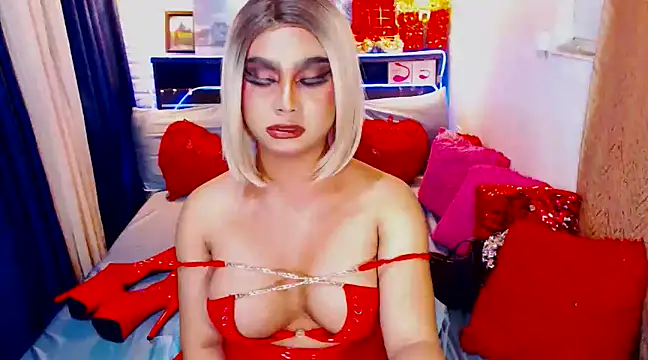 TsGoddessNhicolle online show from 01.13.25