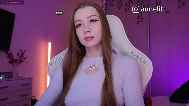 Annelitt online show from 12.22.25