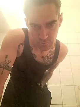 Snapshot of 2223joker chatting on 11.17.25 2223joker online show from 11.17.25