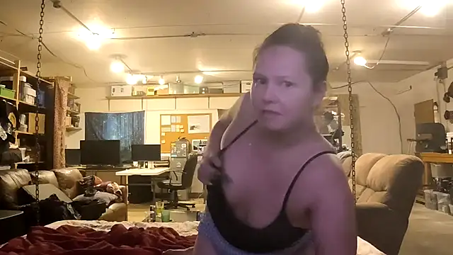 Snapshot of Mostlikely2suckseed88 chatting on 09.16.25 Mostlikely2suckseed88 online show from 09.16.25