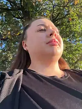 Sara Slow online show from 09.27.25