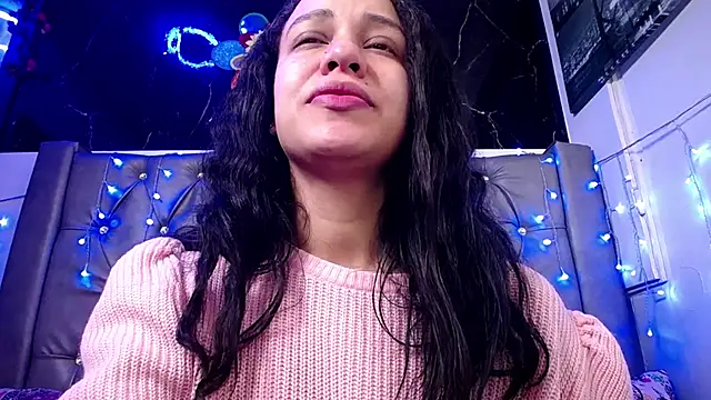 Snapshot of LAILAGUMMY chatting on 03.14.25 LAILAGUMMY online show from 03.14.25