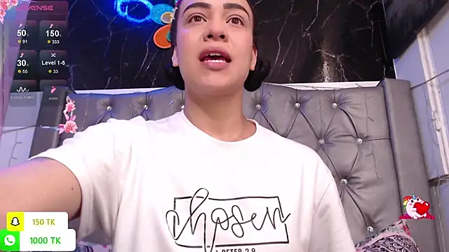 Snapshot of LAILAGUMMY chatting on 09.09.25 LAILAGUMMY online show from 09.09.25