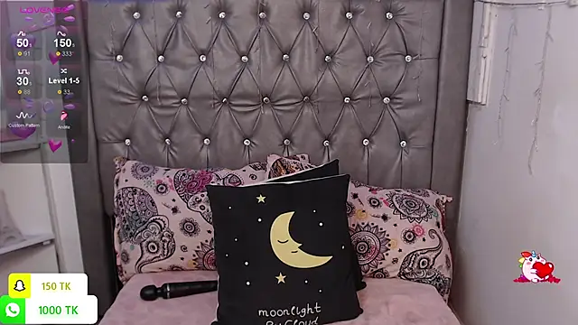 Snapshot of LAILAGUMMY chatting on 11.27.25 LAILAGUMMY online show from 11.27.25