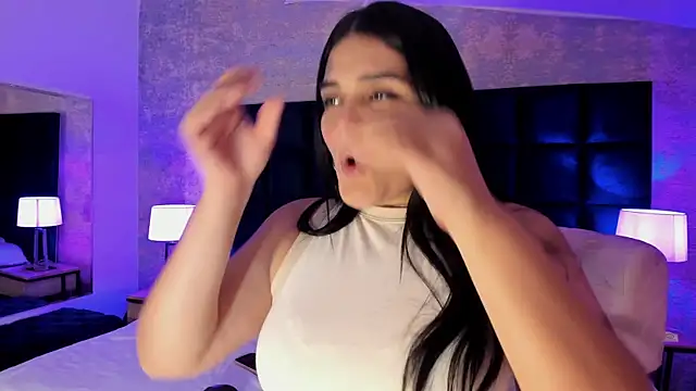 Snapshot of Maddysex_ chatting on 02.22.25 Maddysex online show from 02.22.25