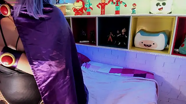 Snapshot of Maddysex_ chatting on 02.23.25 Maddysex online show from 02.23.25