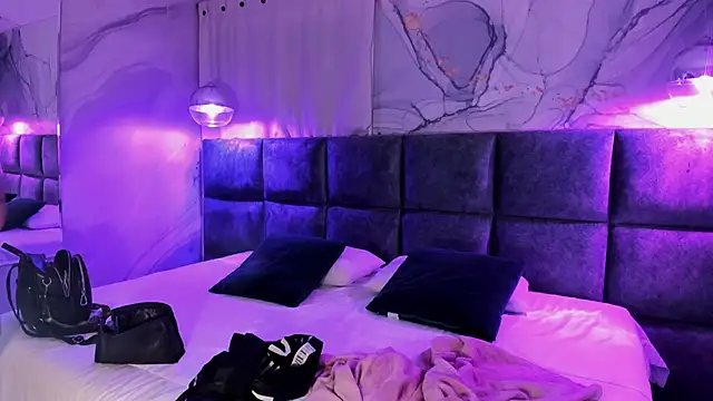 Snapshot of Maddysex_ chatting on 03.12.25 Maddysex online show from 03.12.25