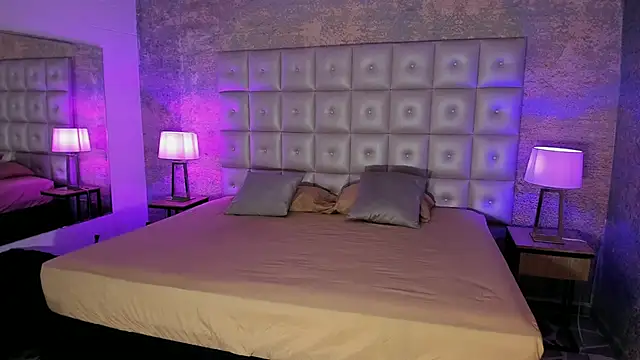 Snapshot of Maddysex_ chatting on 11.09.25 Maddysex online show from 11.09.25