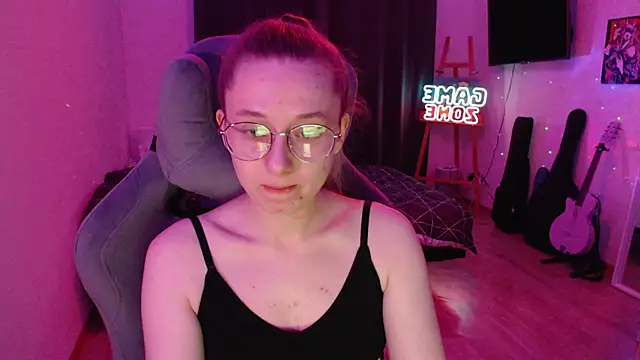 Snapshot of AnabelFrel chatting on 02.06.25 AnabelFrel online show from 02.06.25