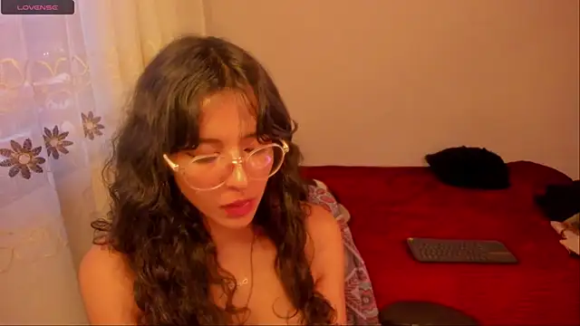 Snapshot of aluna_0310 chatting on 12.13.24 aluna 0310 online show from 12.13.24