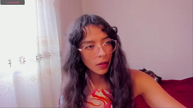 Snapshot of aluna_0310 chatting on 12.26.24 aluna 0310 online show from 12.26.24