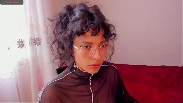 Snapshot of aluna_0310 chatting on 01.03.25 aluna 0310 online show from 01.03.25