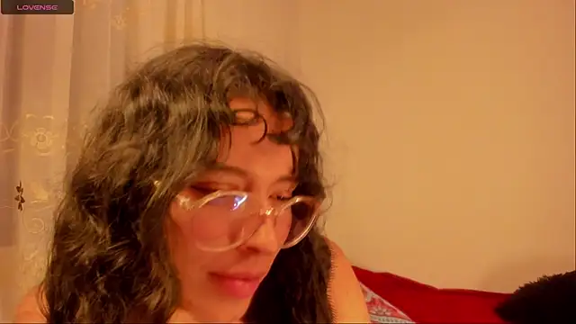 Snapshot of aluna_0310 chatting on 01.08.25 aluna 0310 online show from 01.08.25