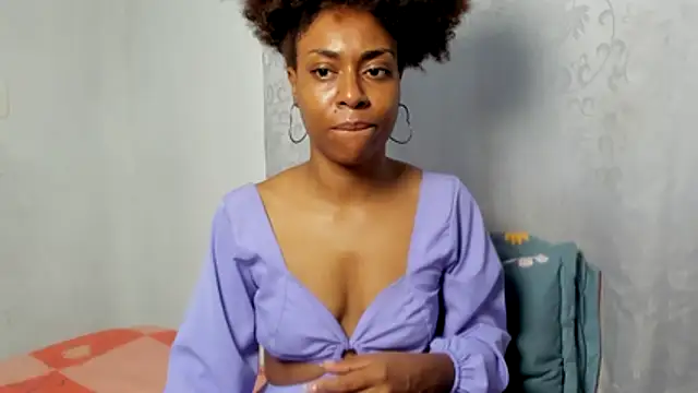 thaimy  online show from 11.10.25