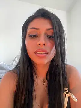 Snapshot of sweetAli_ chatting on 02.27.25 sweetAli online show from 02.27.25