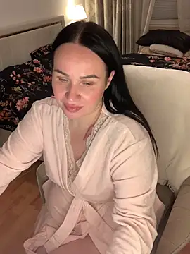 Snapshot of YourDream555 chatting on 10.24.25 YourDream555 online show from 10.24.25