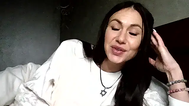 JulianaGold1 online show from 12.19.25