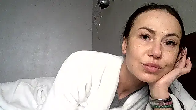 JulianaGold1 online show from 03.29.26