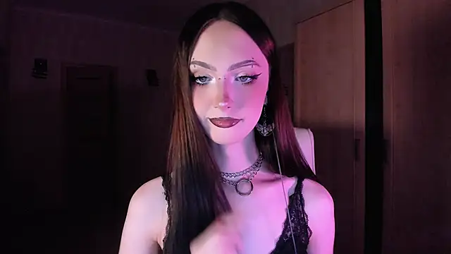 Alice  Aris online show from 10.03.25