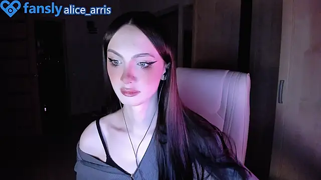 Alice  Aris online show from 11.04.25