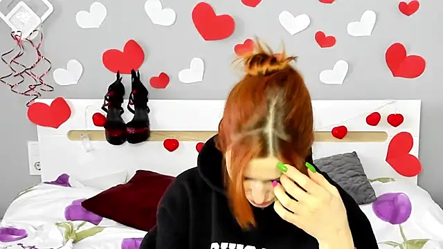 Snapshot of Red_Fairy_ chatting on 02.09.25 Red Fairy online show from 02.09.25