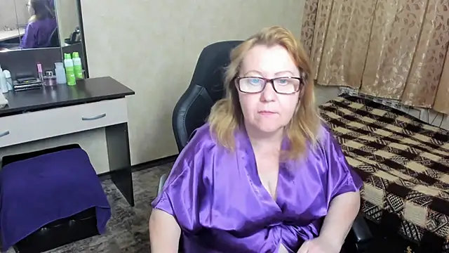 Frau Marta online show from 03.21.25