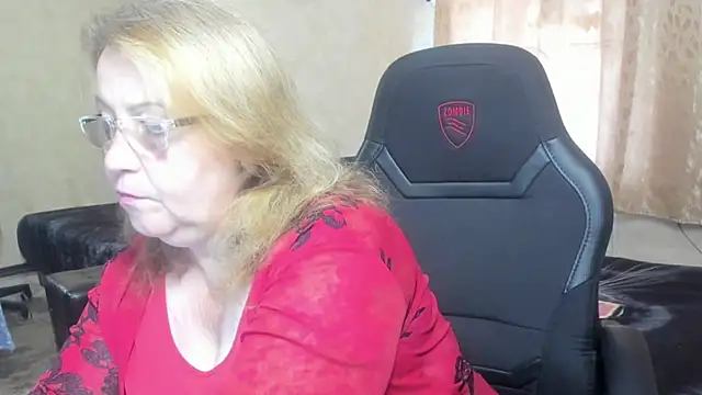 Frau Marta online show from 09.13.25