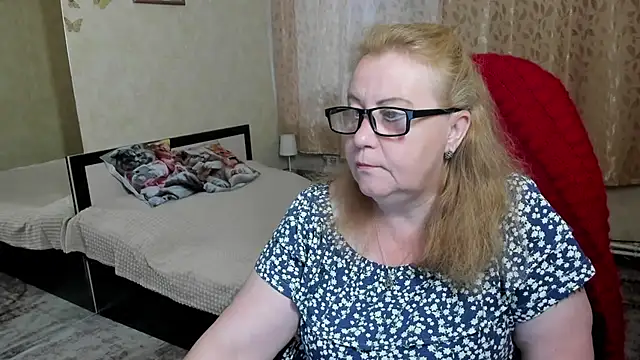Snapshot of Frau_Marta chatting on 06.05.26 Frau Marta online show from 06.05.26