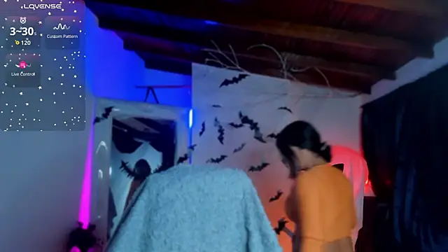 Snapshot of jenndy_lockhart chatting on 10.18.25 jenndy lockhart online show from 10.18.25