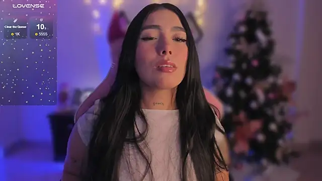 Snapshot of shantall_vidales_ chatting on 12.13.24 shantall vidales online show from 12.13.24