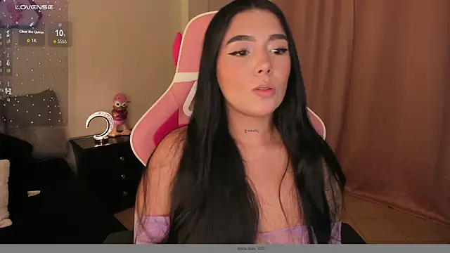 Snapshot of shantall_vidales_ chatting on 01.08.25 shantall vidales online show from 01.08.25