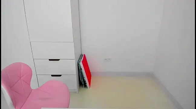 MiaStripDance online show from 12.16.24