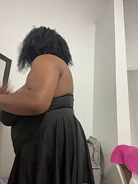 Snapshot of angelGgold chatting on 06.19.26 angelGgold online show from 06.19.26