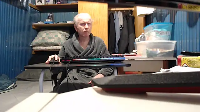 Snapshot of Vgy67Z95 chatting on 10.15.25 Vgy67Z95 online show from 10.15.25