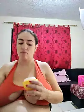 Snapshot of rosahills chatting on 01.25.25 rosahills online show from 01.25.25