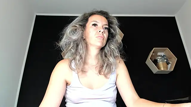 Snapshot of Alesys69 chatting on 09.08.25 Alesys69 online show from 09.08.25