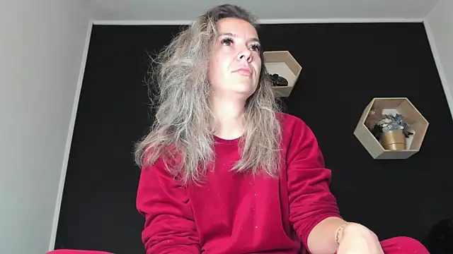 Snapshot of Alesys69 chatting on 10.10.25 Alesys69 online show from 10.10.25